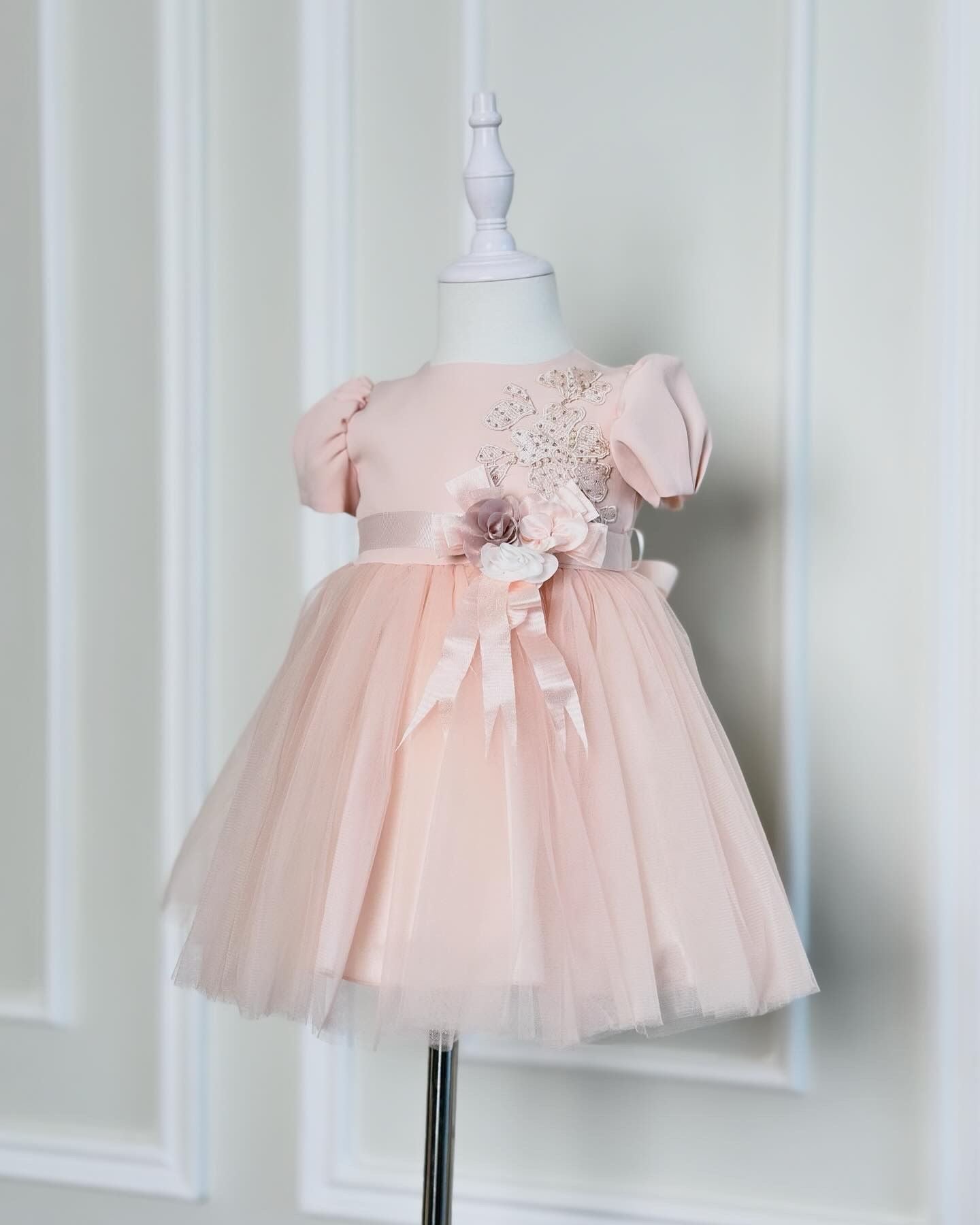 Tiny Royalty